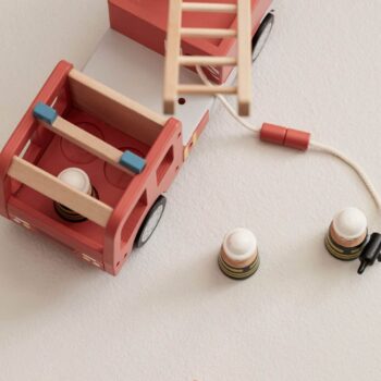 CAMION DE POMPIERS AIDEN | kids concept camion de pompiers3 Nos minis