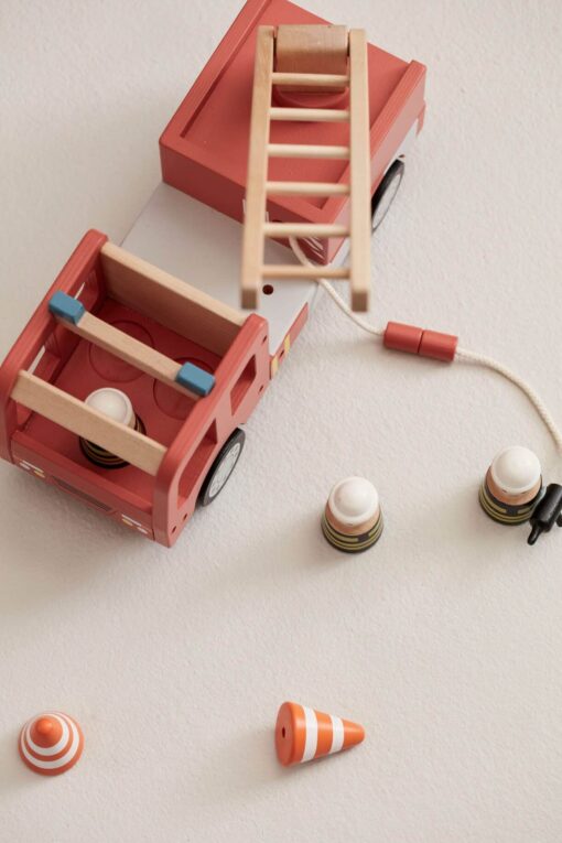 CAMION DE POMPIERS AIDEN | kids concept camion de pompiers3 Nos minis